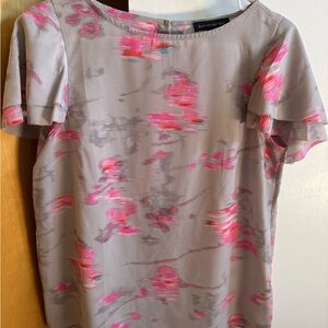 Banana Republic Women's Pink and Gray Top- barely worn!